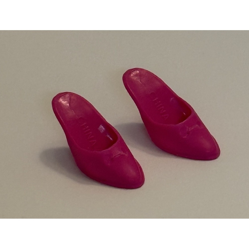 Barbie Mattel Closed Toe Pointed Pump High Heel Mule Pink Shoes